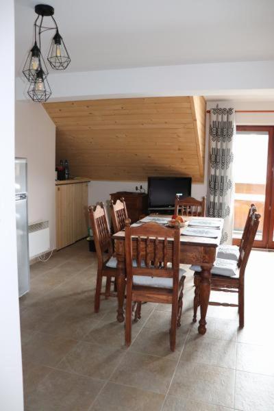 Apartament Z Basenem コシチェリスコ エクステリア 写真