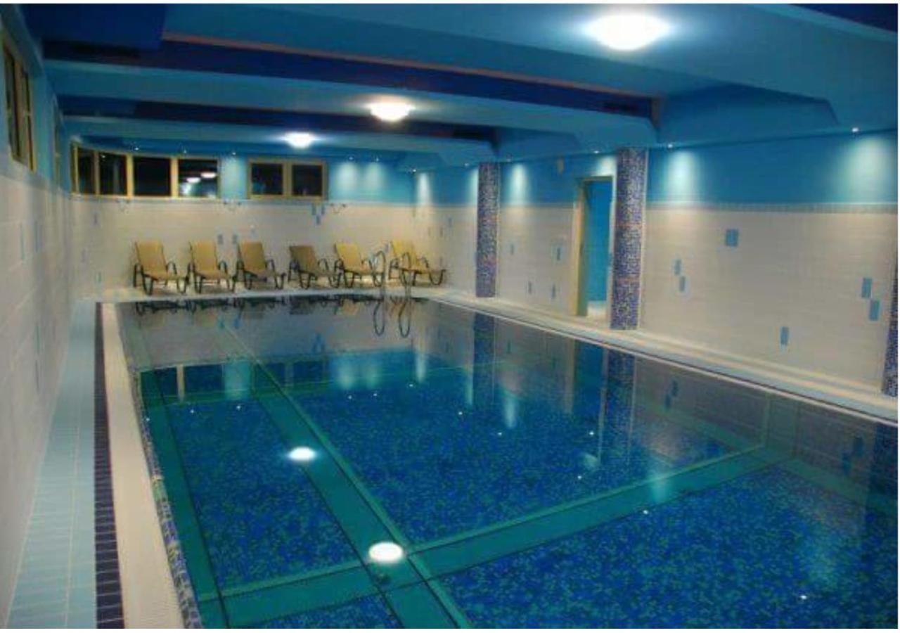 Apartament Z Basenem コシチェリスコ エクステリア 写真